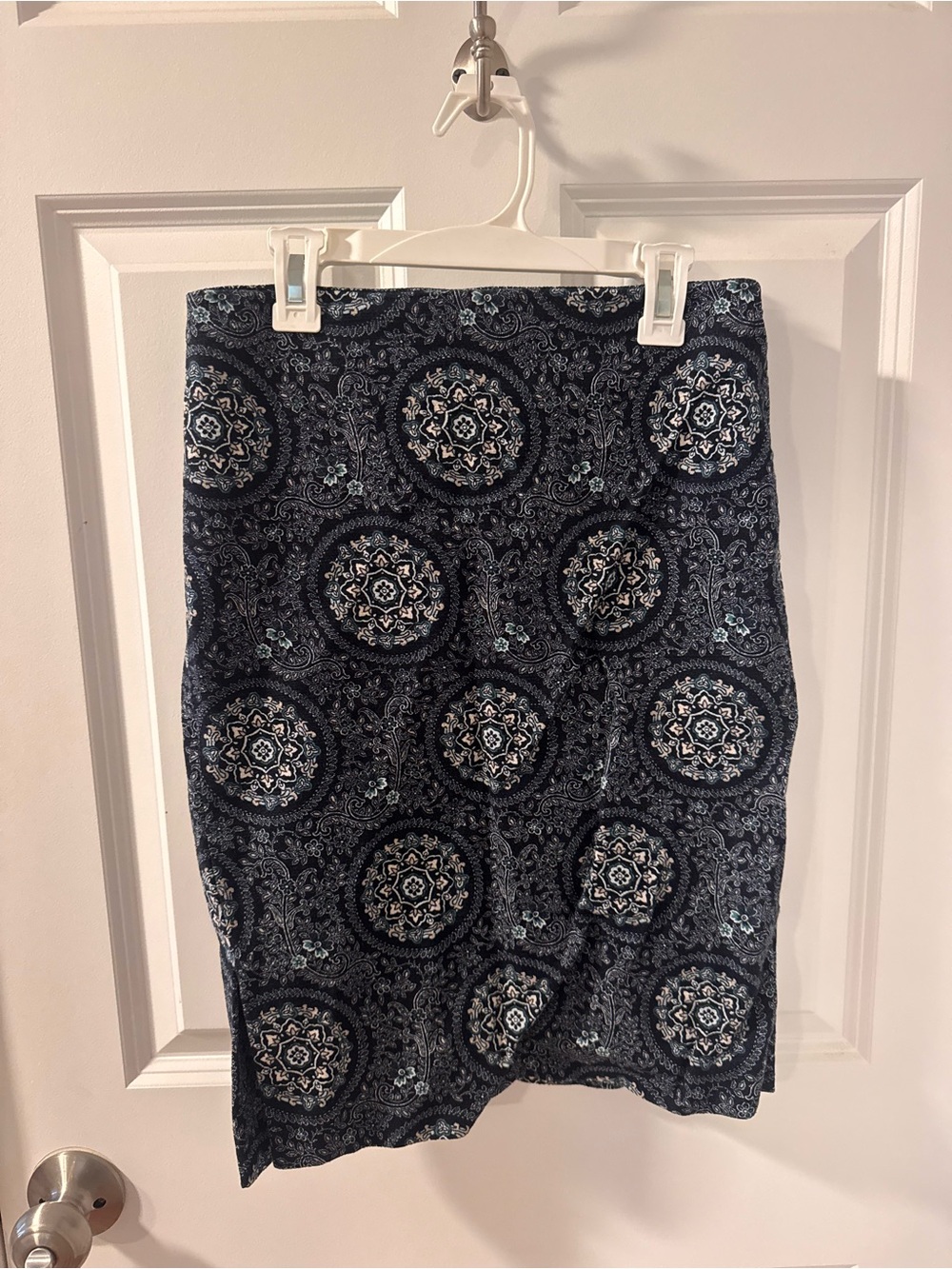 LOFT Navy Medallion Print Pencil Skirt